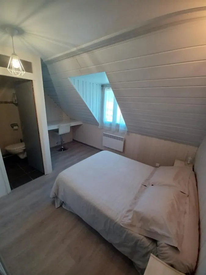 La Suite Du Vieux Moulin Bagnères-de-Luchon 0*,